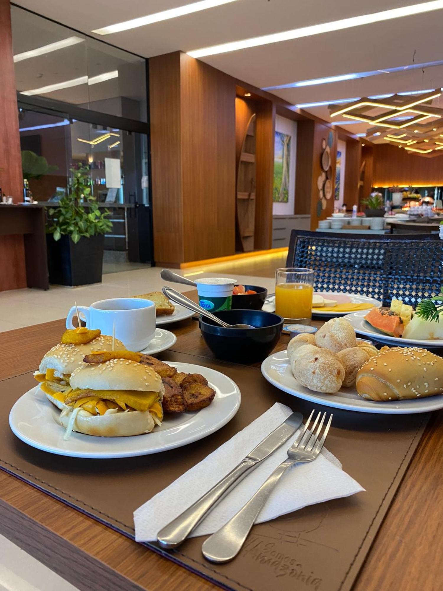 Quality Hotel Nin Ngoại thất bức ảnh
